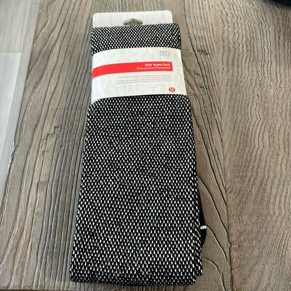 Lululemon After Asana sock